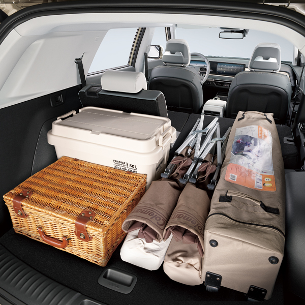 1,181 literes luggage capacity